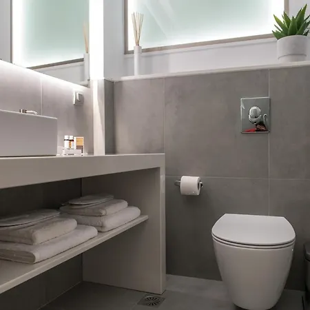 Jb Luxury * נאפפליו